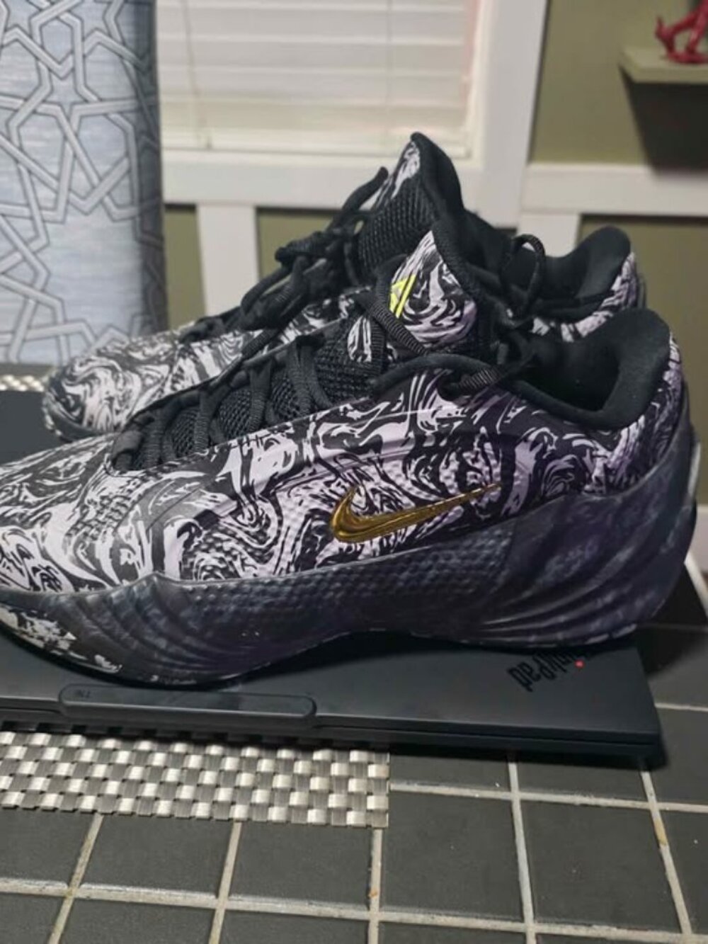 Nike Men's Giannis Freak 8 Mens size 11